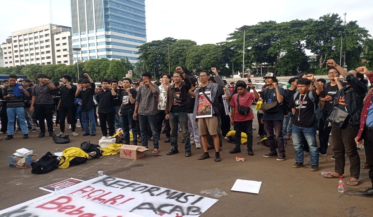 Rapat DPR Tanpa Kehadiran Anggota, Aspirasi Publik Terhambat