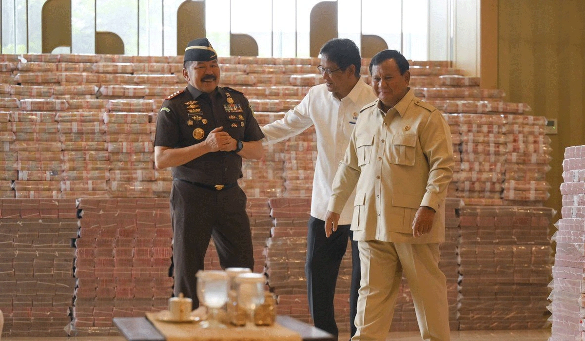 Prabowo Perkuat Penegakan Hukum di Tahun Pertama Pemerintahan