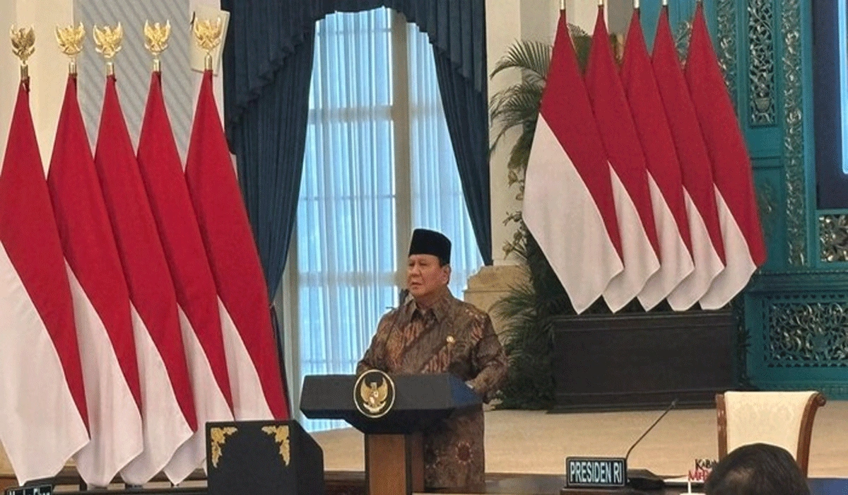 Inflasi Terkendali, Prabowo Puji Kinerja Jokowi di Sidang Kabinet Perdana!