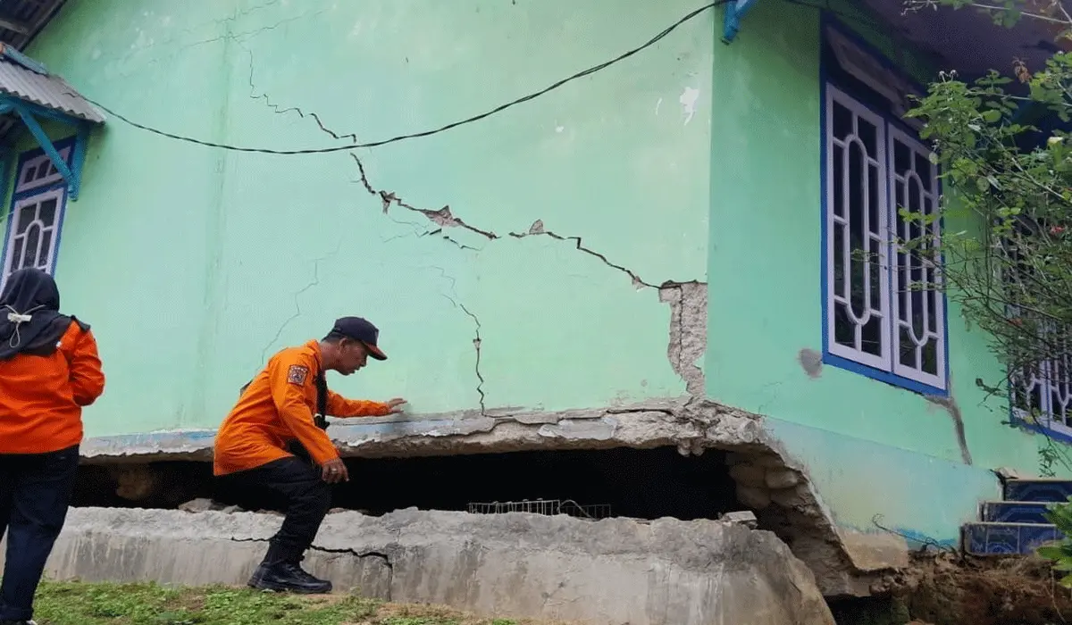 Puluhan Tahun Diguncang Tanah Gerak, Warga Kaliwiro Wonosobo Bertahan di Zona Rawan